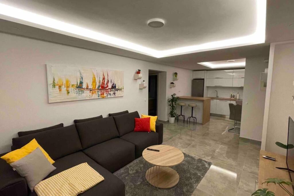 Luxury Apartman Bili Подгора Екстер'єр фото